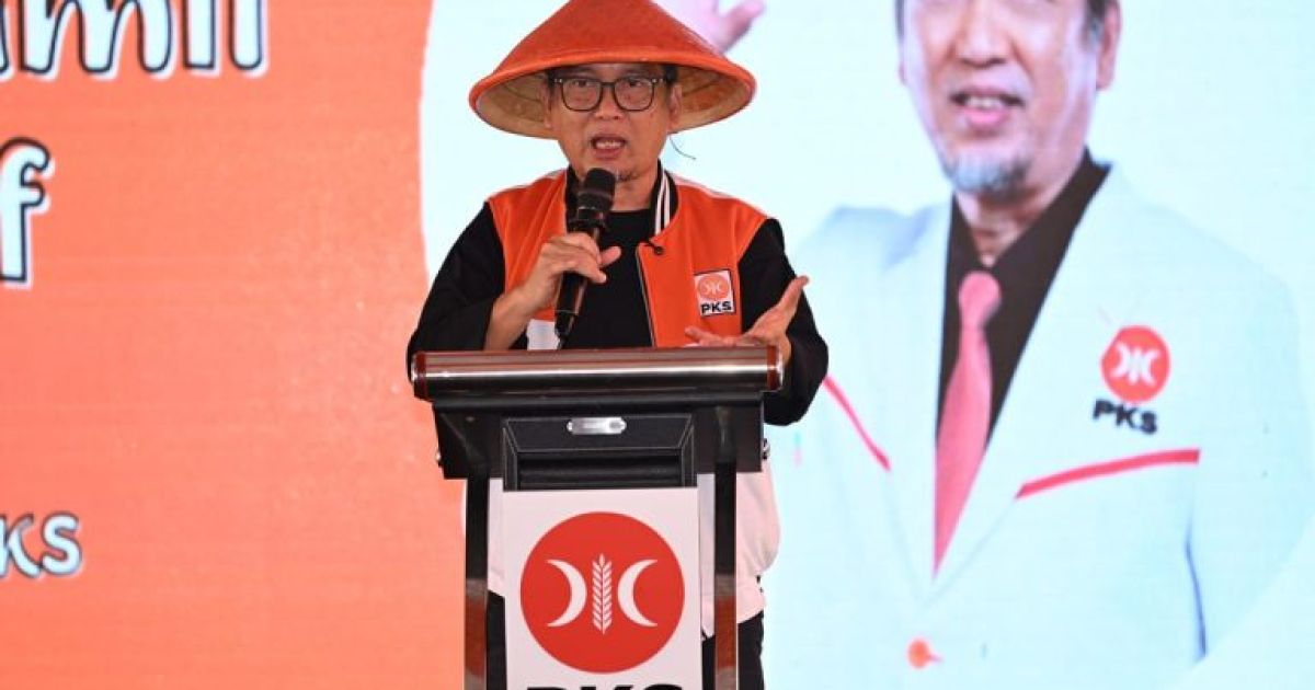 Al Muzzammil Yusuf Presiden PKS, Secara resmi Luncurkan Program Gerakan Pasar Tani di Bogor.