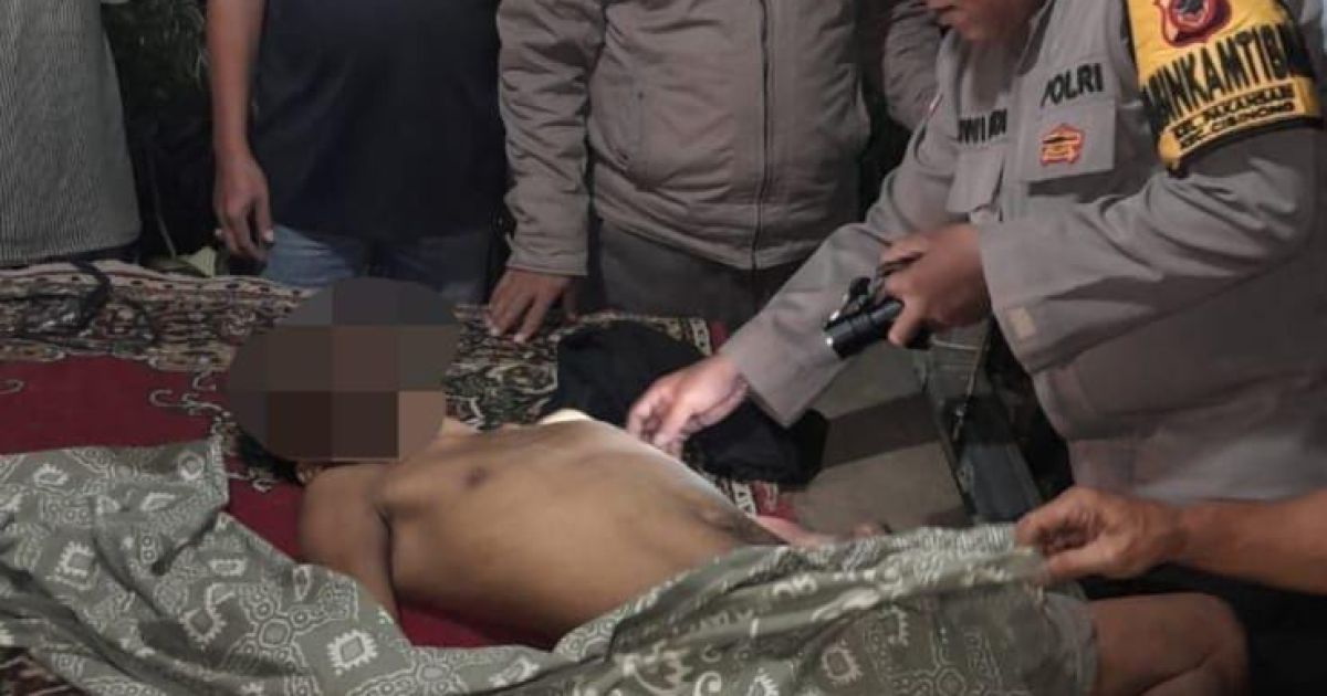 Seorang Pria Tanpa Identitas Di Temukan Meninggal Dunia Di Poskamling