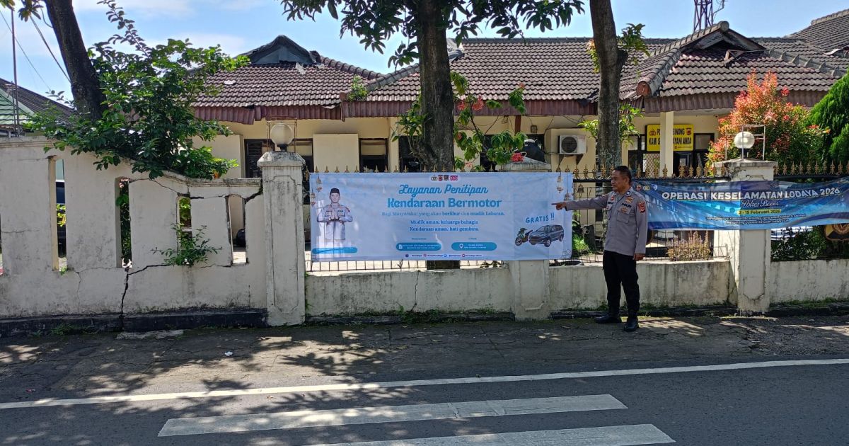 Polsek Cibinong Polres Bogor Kembali Program Layanan Penitipan Kendaraan Roda Dua Maupun Roda Empat