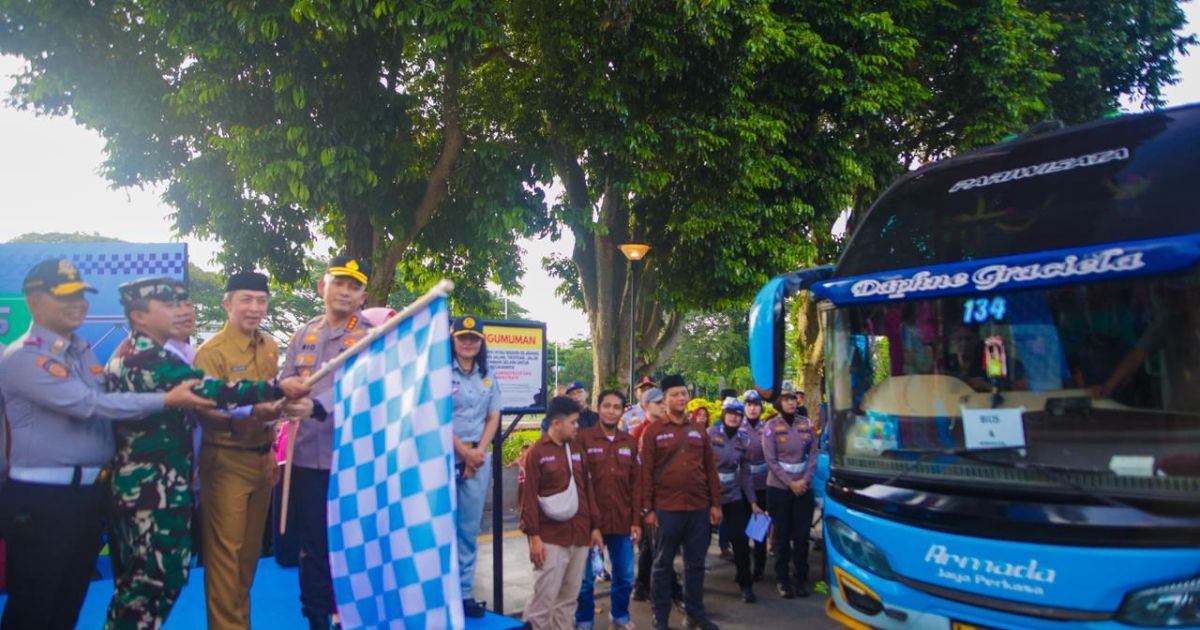 Dedie Rachim Lepas 300 Pemudik Program Mudik Gratis Polresta Bogor Kota