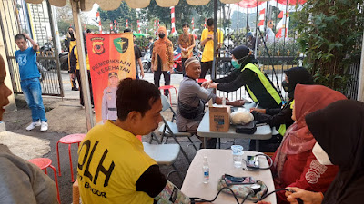 Bakti Sosial Sarapan Gratis Dan Bakti Kesehatan Pemeriksaan Kesehatan Gratis