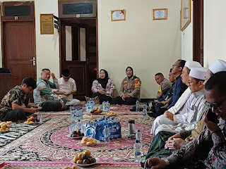 Guna Meningkatkan Sinergitas Bersama, Polsek Megamendung Menggelar Pengajian Serta Doa