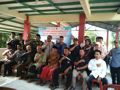 Institut Teknologi Dan Bisnis Ahmad Dahlan  Beri Pelatihan Penyembelihan Unggas