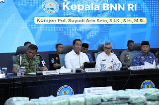 OPERASI BERSAMA PEMBERANTASAN DAN PEMULIHAN KAMPUNG NARKOBA, SINERGI BNN-POLRI-TNI-PEMERINTAH DAERAH