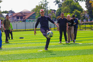 Dedie Rachim Imbau Masyarakat Rawat dan Jaga Taman Manunggal 