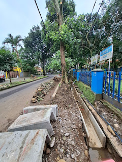 Perumda Tirta Pakuan dan Pelanggan Geram Kontraktor yang Membangun Saluran Drainase di Jalan Tirto Adhi Surjo Bekerja Serampangan