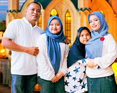 Hamsah Buton Komisaris PT. Ancola Inti Solusi (AIS) Mengucapkan Selamat Hari Raya Idul Fitri 1444 H/2023 M