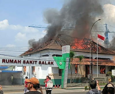 Apotik Rumah Sakit Salak Kota Bogor Dilalap Sijago Merah