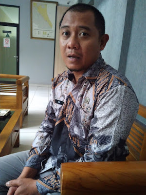 Febri Darmawan Camat Bogor Timur Ajak Masyarakat Untuk Buang Sampah Pada Tempatnya