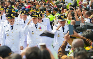 Siap Dilantik, Dedie - Jenal Jalan Kaki dari Monas ke Istana Merdeka