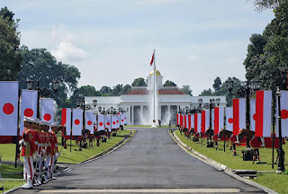 Antusiasme Pelajar Kota Bogor Sambut Kedatangan PM Jepang