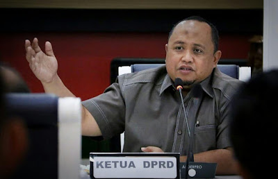 Menyoal Caleg Atang Pilih Perintah Partai