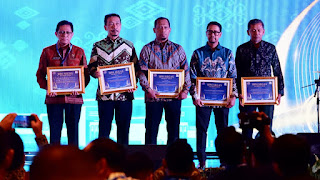 Ditjen Bina Bangda Raih Penghargaan di BPH Migas Awards 2024