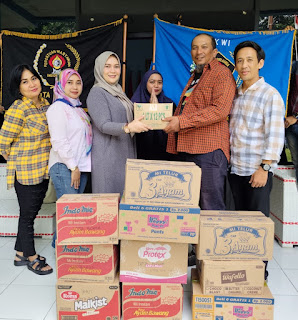 PWI Peka Terima Bantuan dari Donatur untuk Korban Bencana Alam Sukabumi