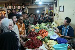Ketua Komisi II Cek Harga Pangan di Pasar Kebon Kembang