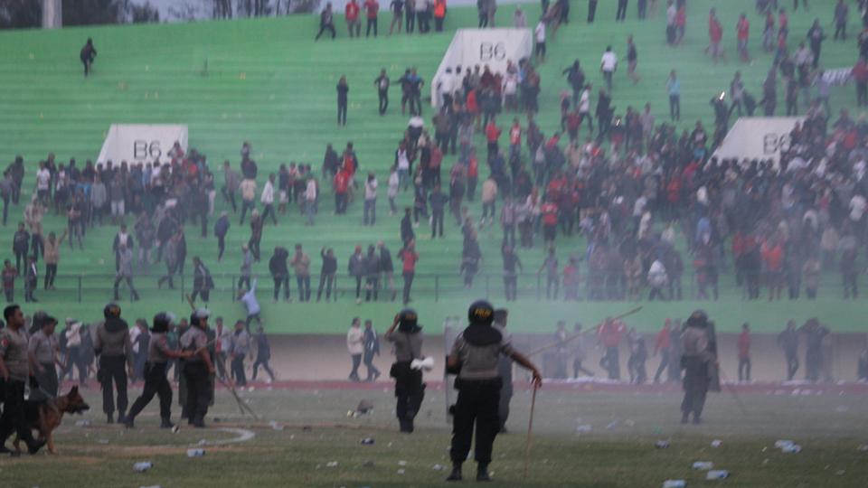 Tragedi Berdarah di Stadion Kanjuruhan Malang Jadi Sorotan Media Asing