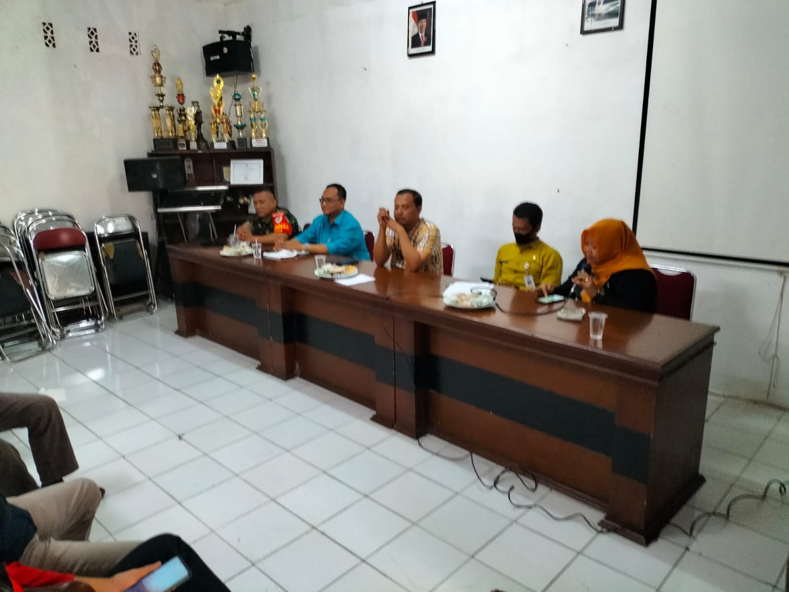Interaksi dan Pembinaan Ketua RT/RW Kelurahan Ciwaringin