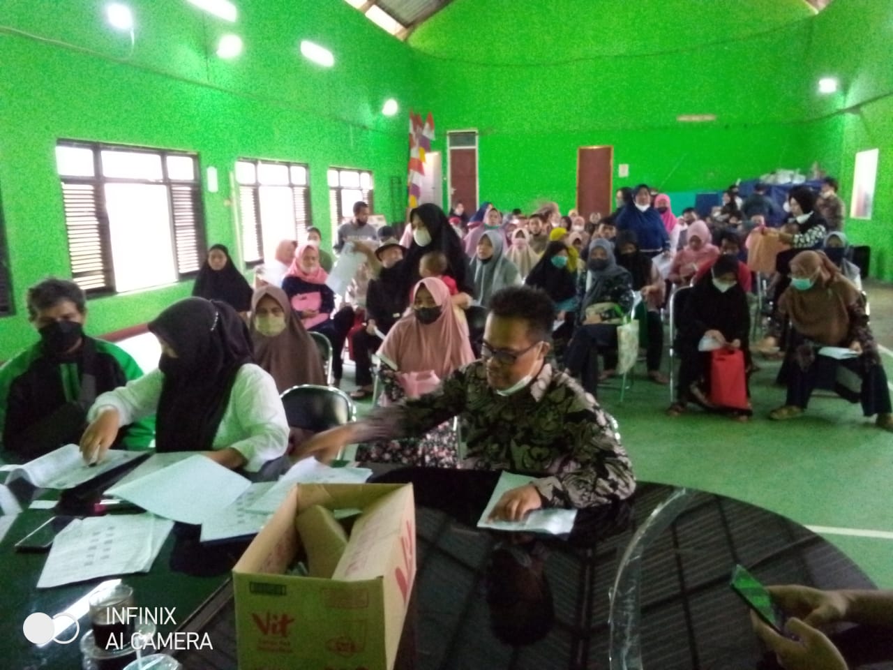 Sebanyak 1.360 KPM Warga Kelurahan Tegal Gundil Terima BLT BBM