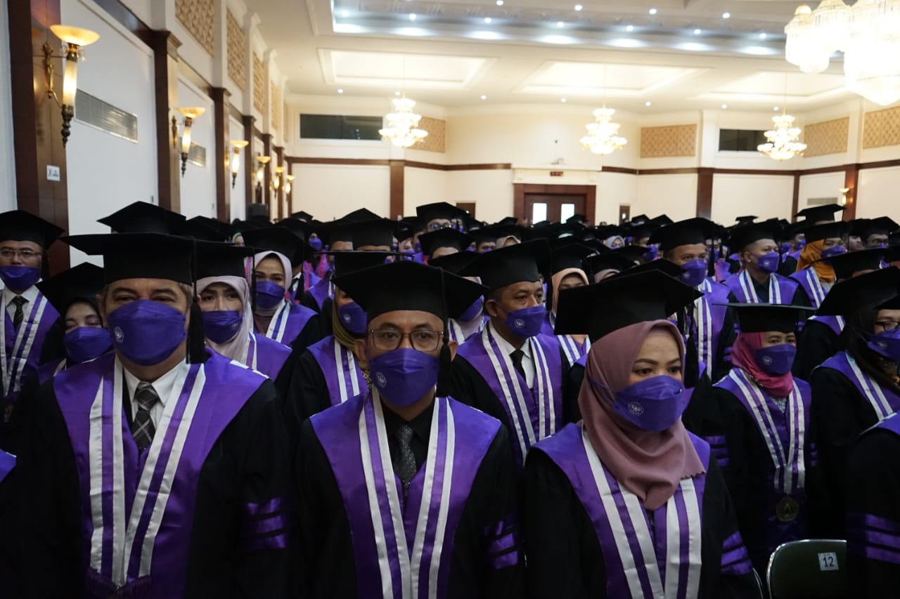 Sebanyak 1.425 Mahasiswa Unpak di Wisuda