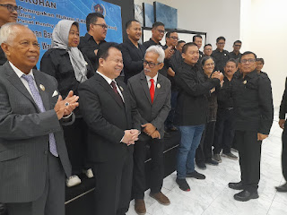 Ketua Umum PWI Pusat Kukuhkan LKBPH PWI Pusat: Kita Bantu dan Bela Wartawan untuk Tegakkan Kemerdekaan Pers