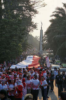 200 Meter Bendera Merah Putih Diarak, Sampaikan Pesan Persatuan dari Kota Bogor