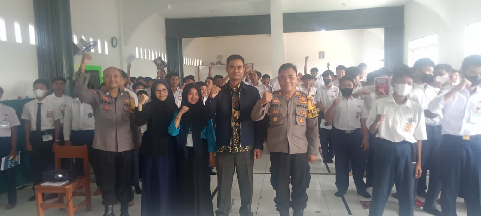 Kapolsek Dramaga Berikan Materi Tentang Masalah Narkoba, Kenakalan Remaja dan Tata Tertib Lalu Lintas