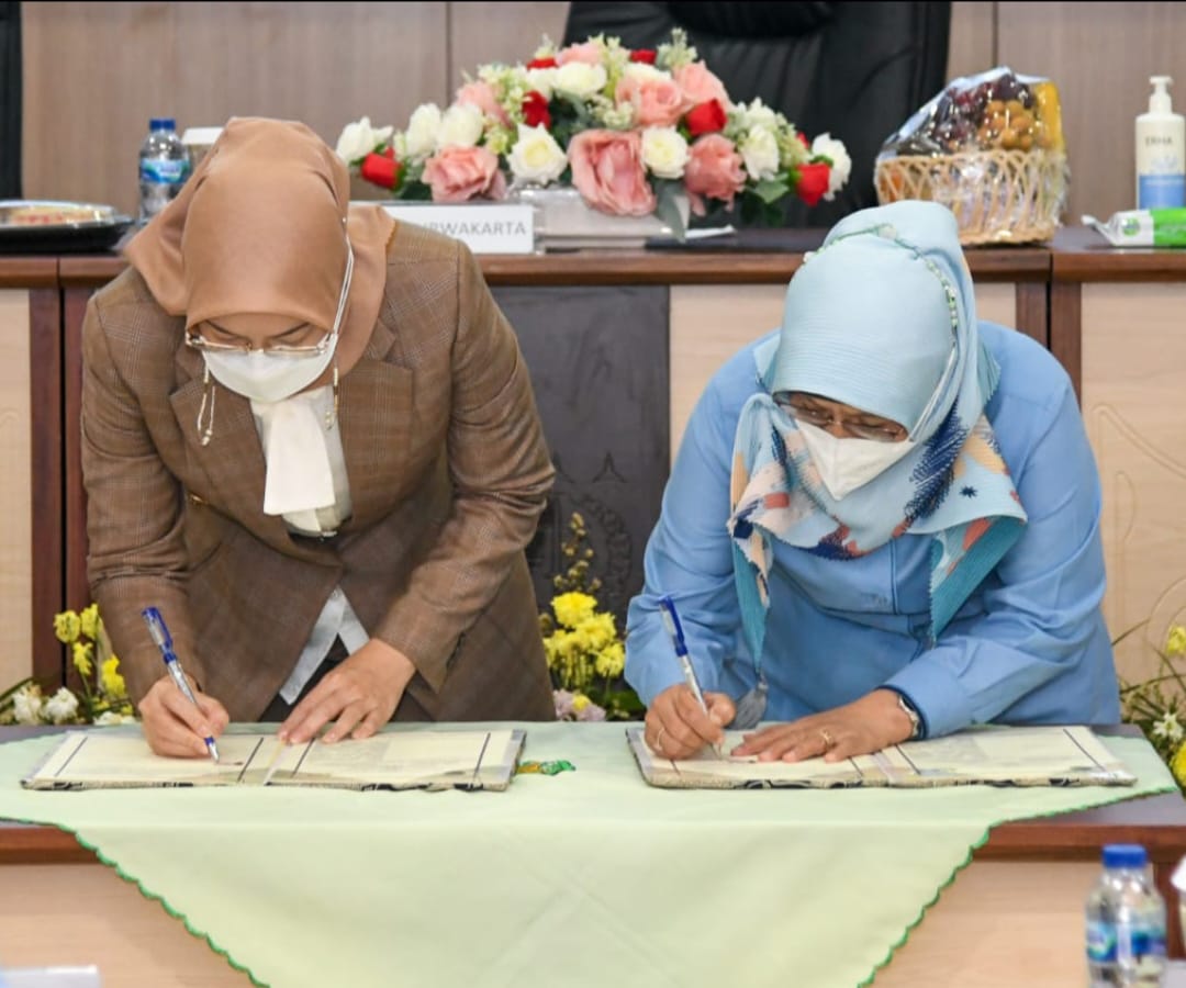 Pemkab Purwakarta dan Kejari Purwakarta Tandatangani MoU Penanganan Masalah Hukum Bidang Datun