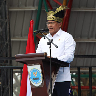 Melawan Penyalahgunaan  dan Peredaran Gelap Narkotika 