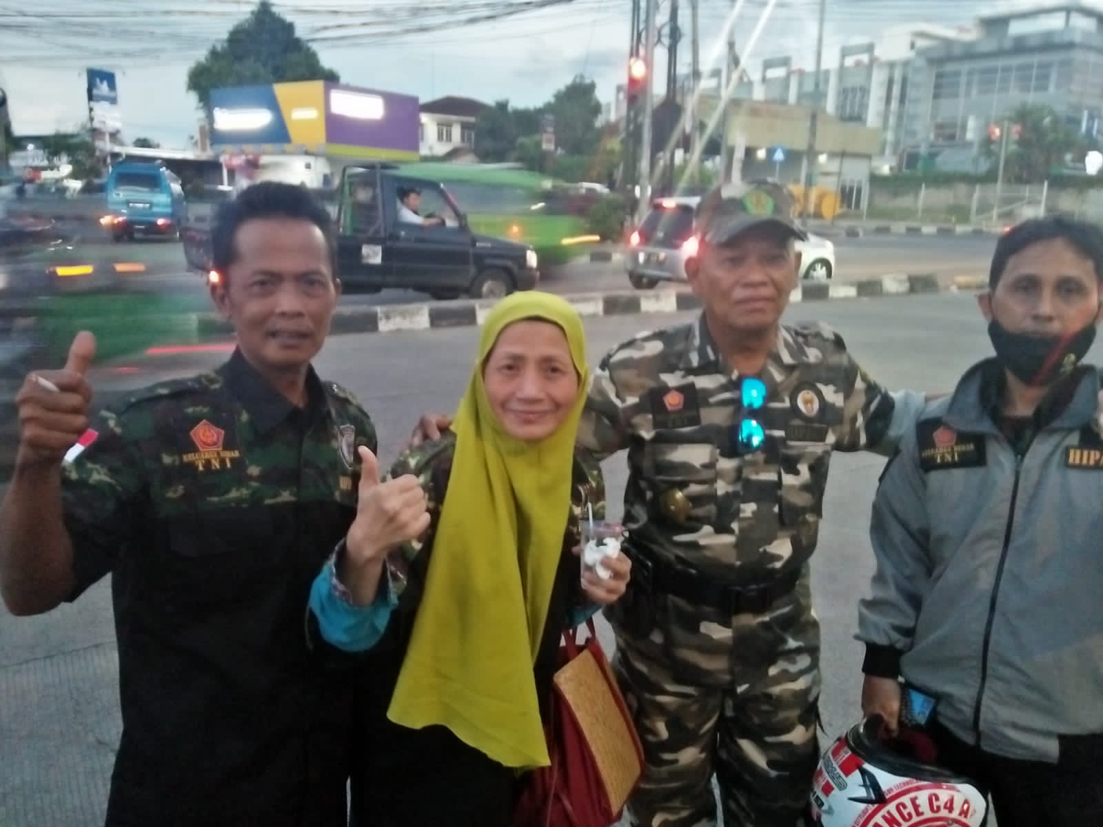 Tutup kegiatan Ramadhan 1 Syawal 1443 H, DPC HIPAKAD Kota Bogor Bagi-bagi Takjil