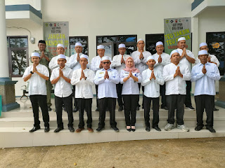 Kades Citeko  dan Seluruh Perangkat Mengucapkan, 