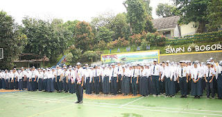 Beragam Lomba Hiasi Peringatan Hardiknas