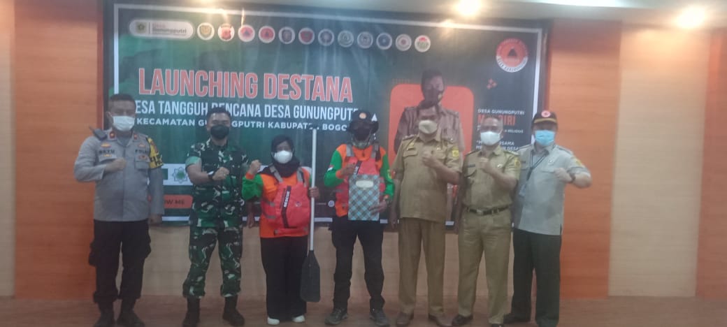 Pemdes Gunung Putri Launching Destana 