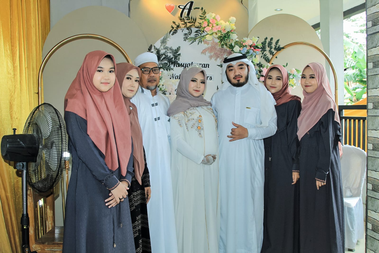 Gelar Acara 7 Bulanan, Noviaturrahmah Ulum, S.Tr.,Keb., dan Abdulbasith, Lc.,M.,Ag., Nantikan Kelahiran Sang Buat Hati