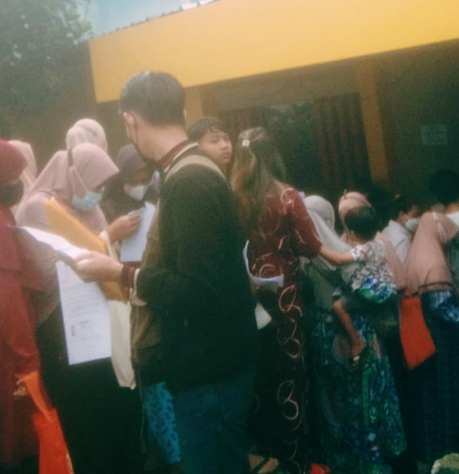 Kelurahan Tegal Gundil Salurkan BLT