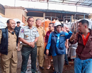 Sekda Syarifah Tinjau Penanganan Longsor dan Kebakaran