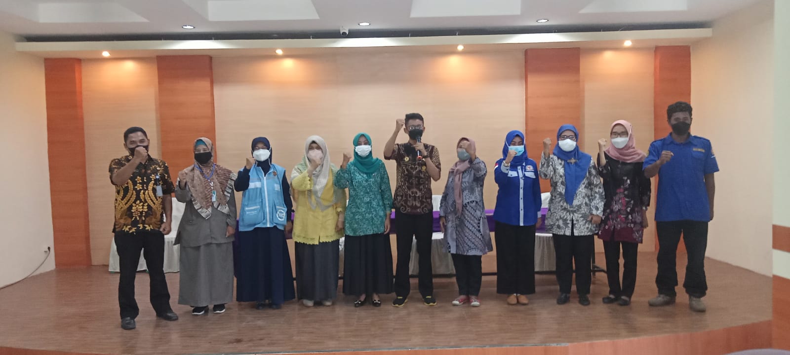 Pemdes Gunung Putri dan BNN Kab. Bogor Sosialisasikan Program Ketahanan Keluarga Anti Narkoba