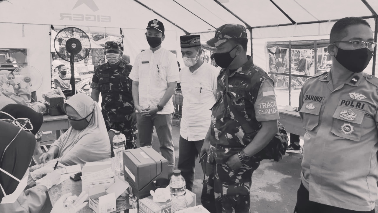 Tekan Penyebaran Covid-19, Gelar Vaksinasi Massal