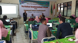 Workshop Implementasi Literasi dan Numerisasi Dalam Pembelajaran di SMPN 16 Depok