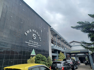 Luar Biasa, Juara, Jaya, Bermartabat Motto Yang Diterapkan di-SMA Negeri 5 Kota Bogor