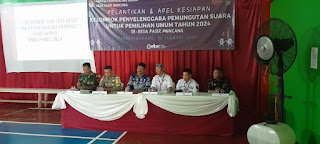 Pelantikan KPPS se-Desa Pasir Muncang Berlangsung di Aula Desa 