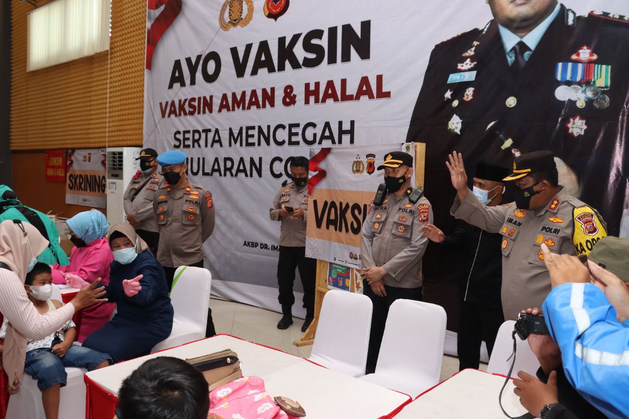 Vaksinasi Merdeka Anak Usia 6-11 Tahun di Laksanakan di SDIT Al-Madinah