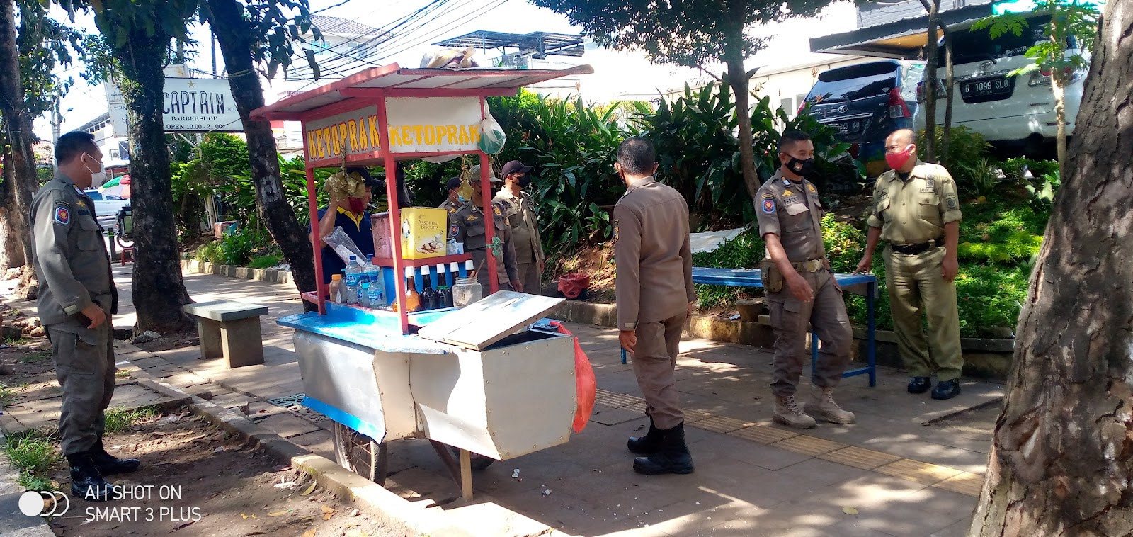 Satpol-PP Kabupaten Bogor Tertibkan Lagi PKL di Stadion Pakansari