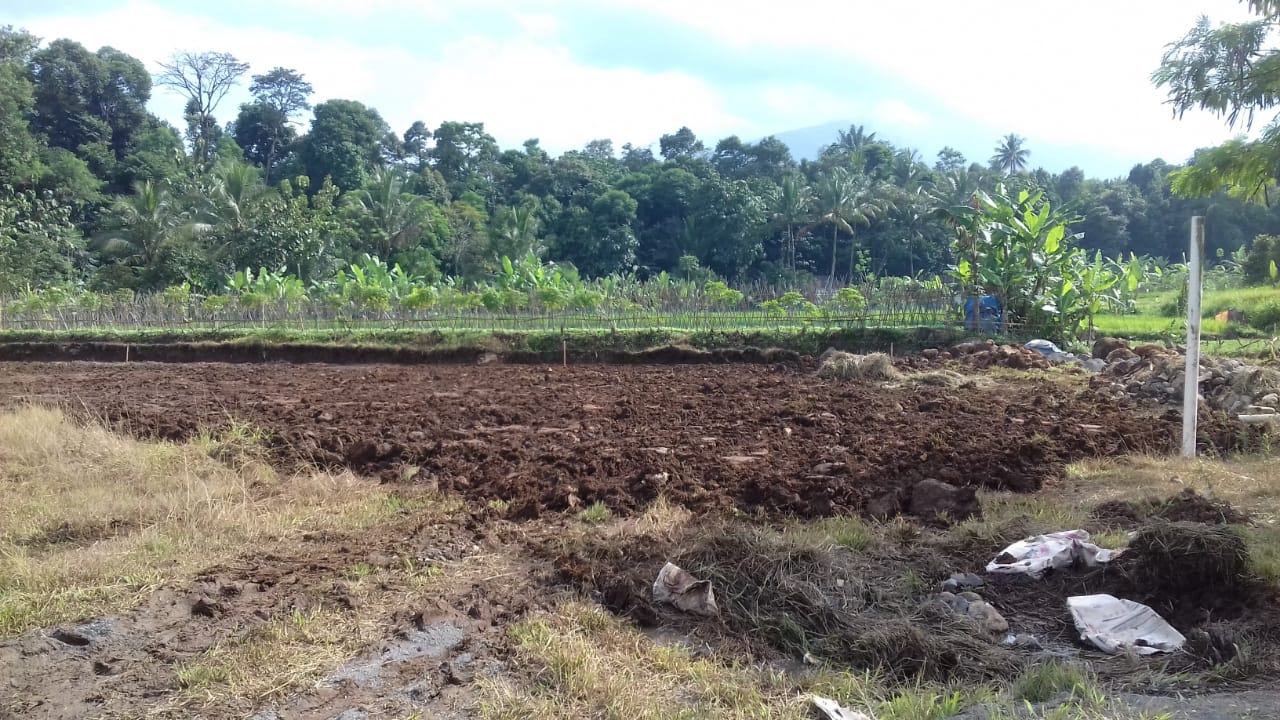 Pemdes Pasir Eurih Bangun Sarana Olahraga