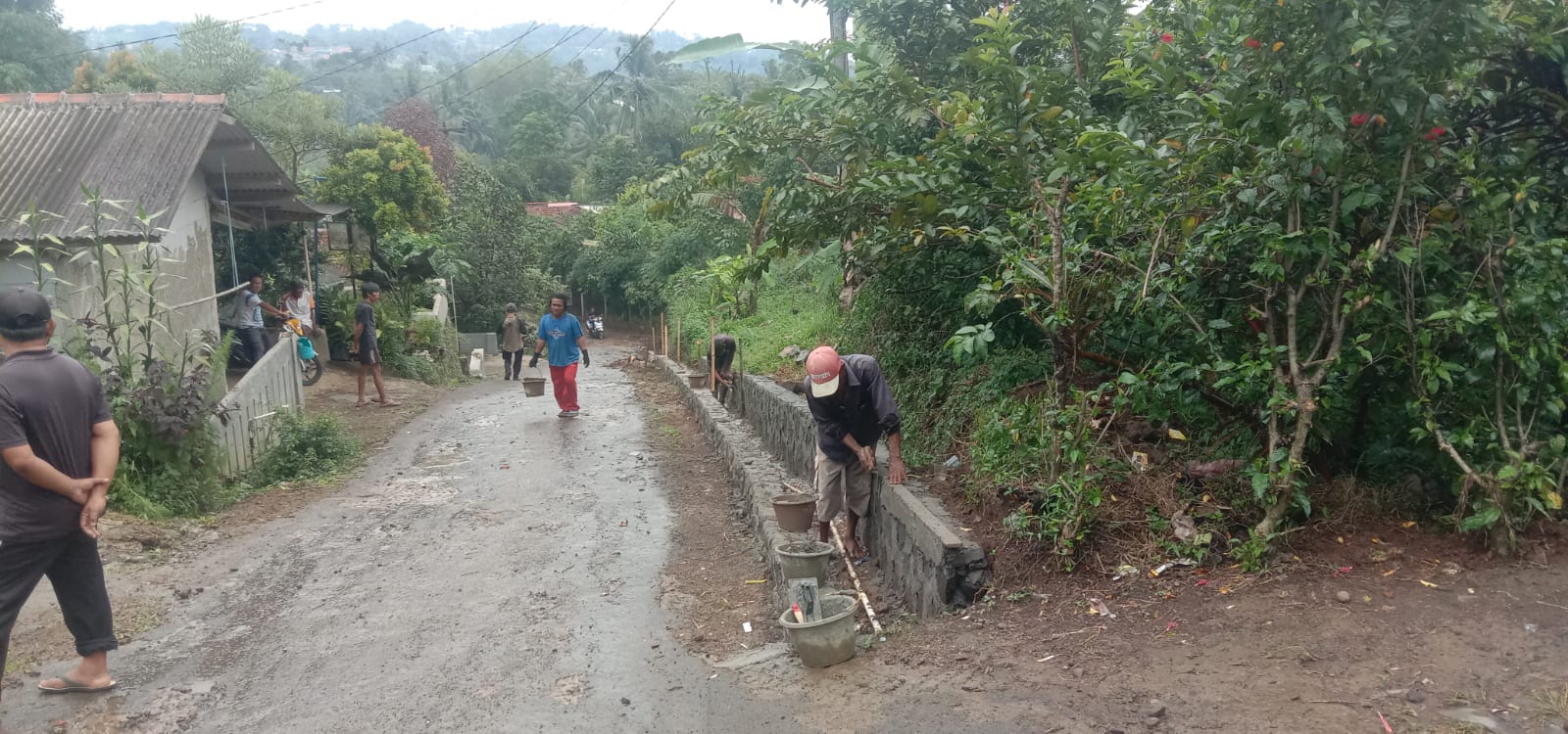 Bangun Saluran Drainase, Pemdes Gunung Mulya Realisasikan Program Samisade