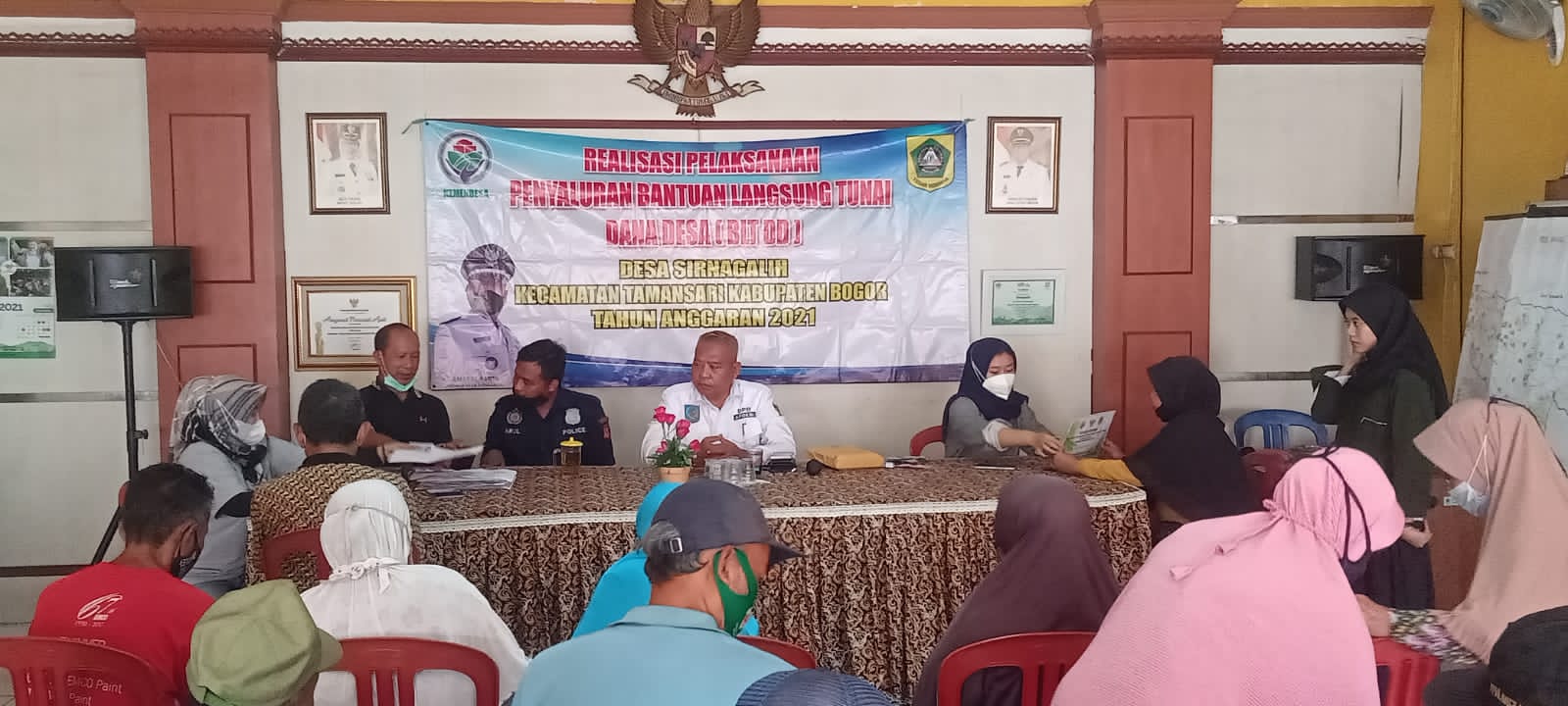 BLT-DD Tahap 12 disalurkan Pemdes Sirnagalih