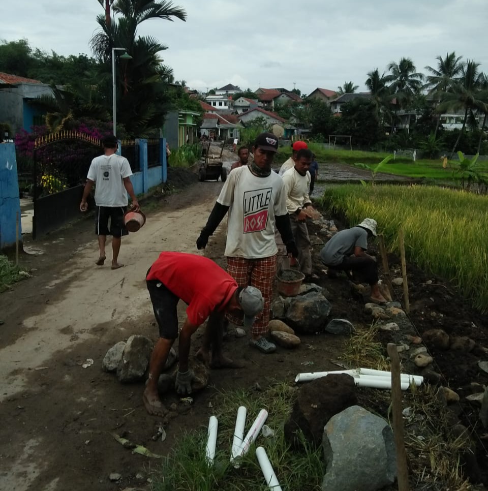 Pemdes Cibitung Tengah Realisasikan Program Samisade