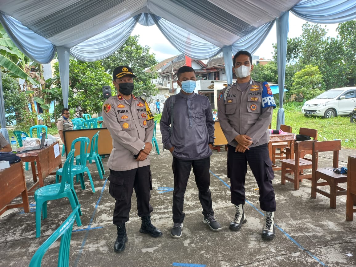 Kejar Capaian Target, Kapolsek Ciomas Tinjau Langsung Pelaksanaan Vaksinasi