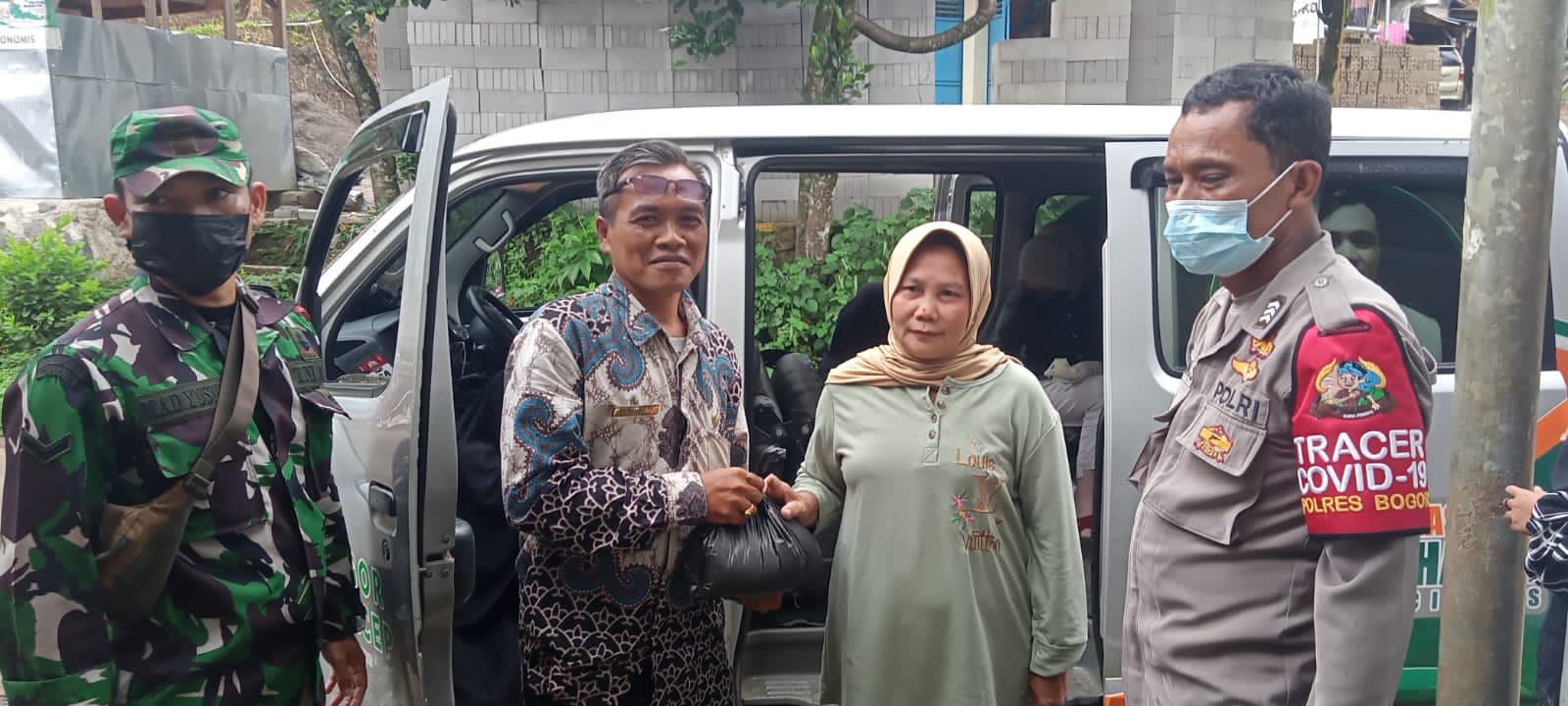 Pemdes Sukaharja Jemput Bola, Kejar Capaian Target Vaksinasi