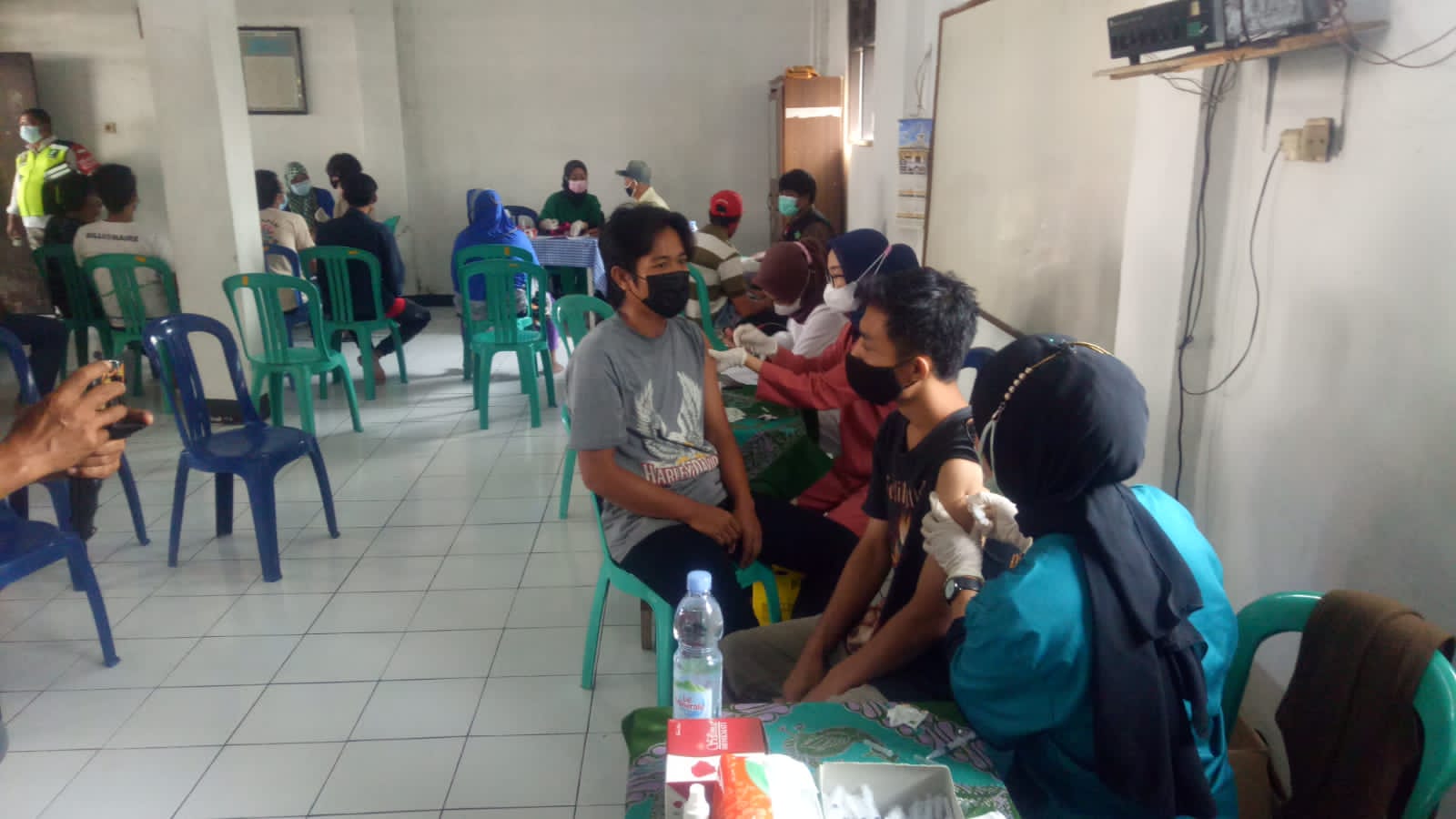 Gencar Laksanakan Vaksinasi, Pemdes Pagelaran Upayakan Terbaik Bagi Warganya