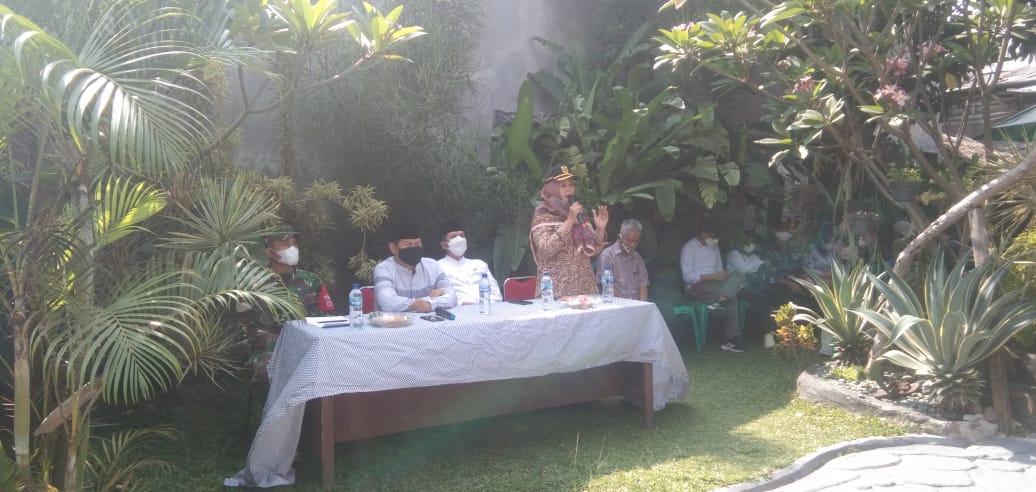 Launching Program Samisade, Ratna Wulansari Kades Kota Batu Pastikan Penggunaannya Sesuai Aturan